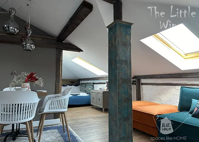 아파트 пространства за гости синият час - Little Wing 루세